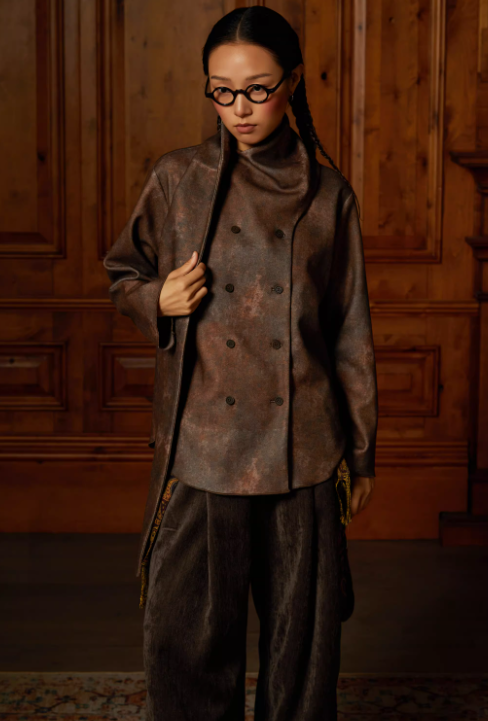 Autumn Nomadic New-Oriental Distressed Texture Scarf-Collar Short Jacket