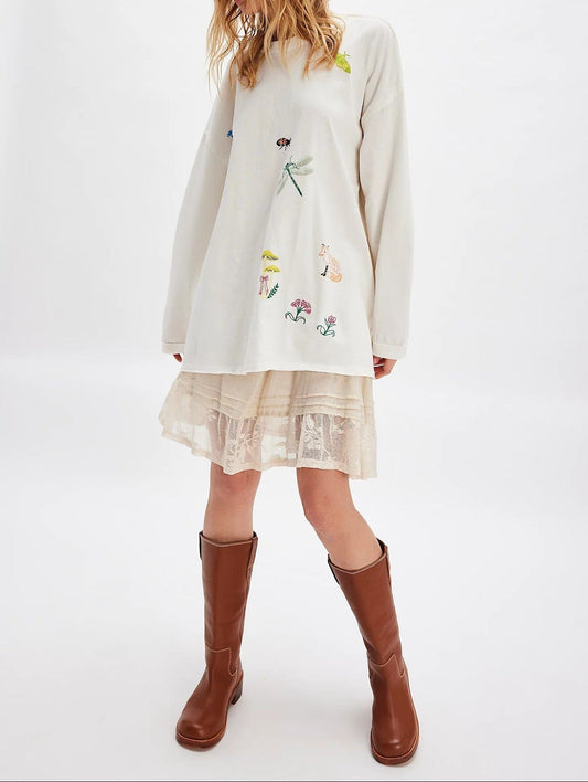 Embroidered Knit Pullover Sweatshirt