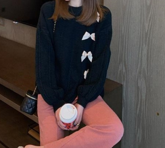 Bow Detail Split Knit Pullover Sweater